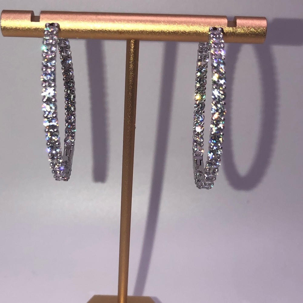 Inside Out Hoops - Picture 4 of 7